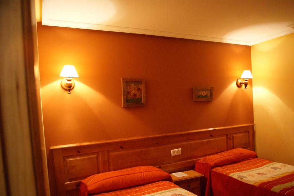 Hotel Garganta del Cares Poncebos Habitación foto